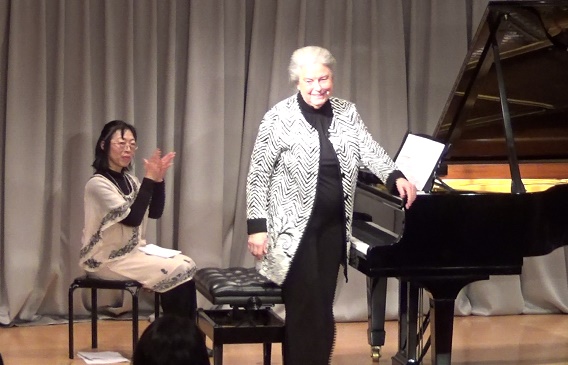 アンデルセン先生コンサート写真②